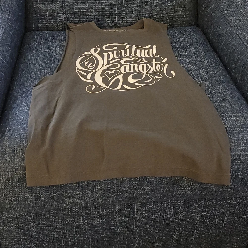 Tank - Picture 1 of 2